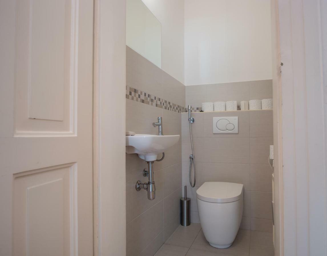 Luxury Central Apartment Любляна Экстерьер фото