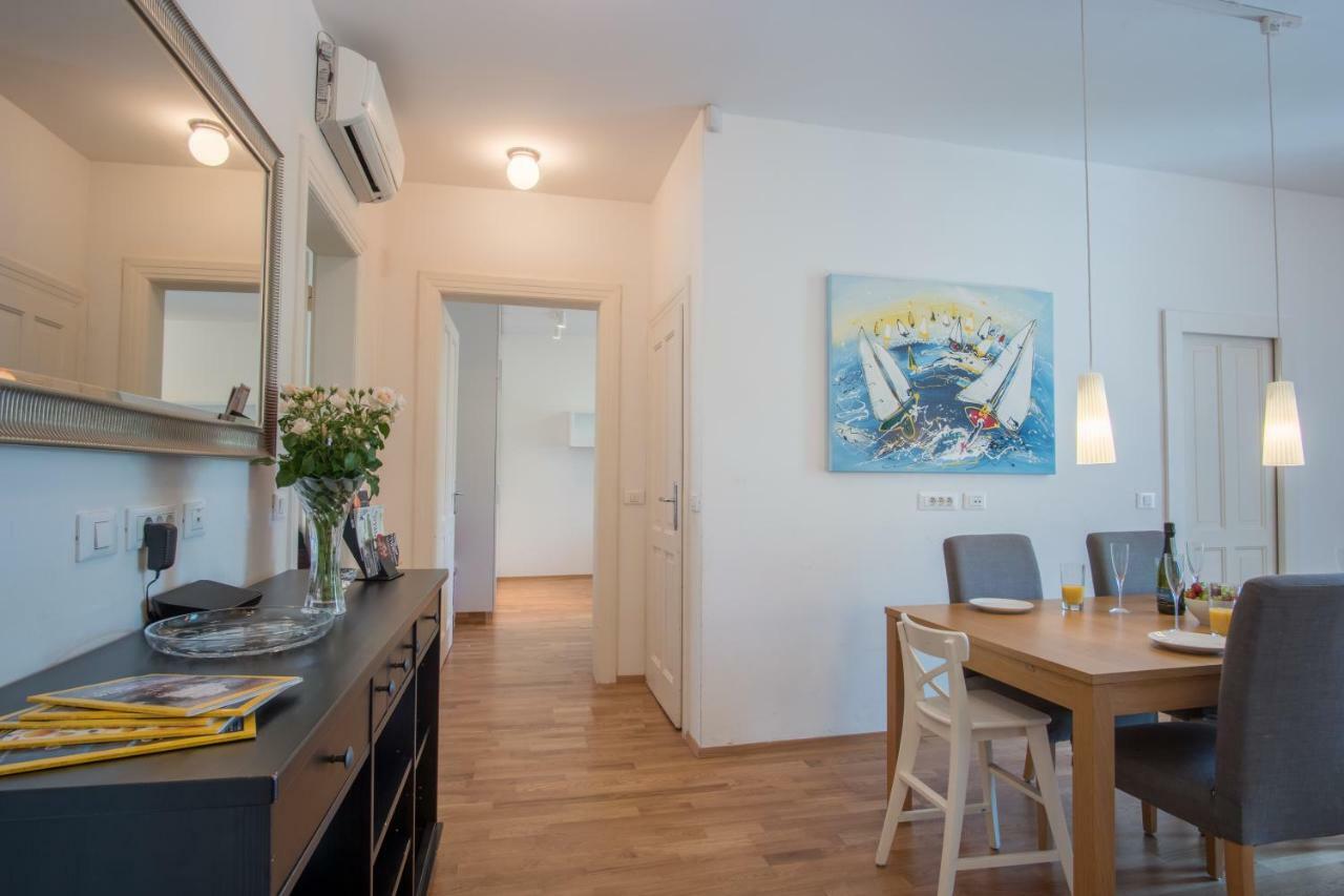 Luxury Central Apartment Любляна Экстерьер фото