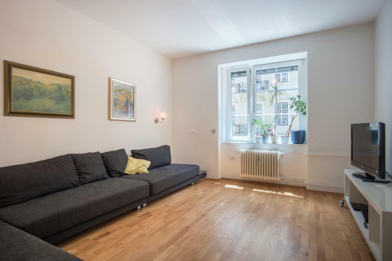 Luxury Central Apartment Любляна Экстерьер фото
