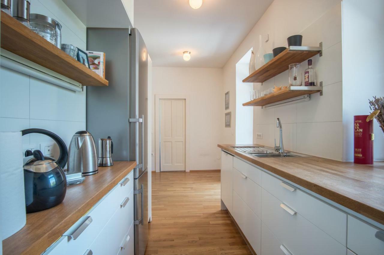 Luxury Central Apartment Любляна Экстерьер фото